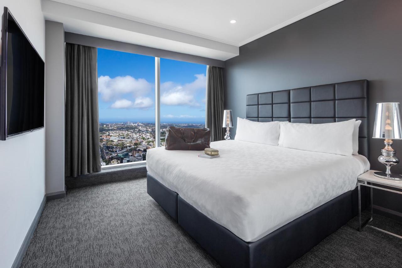 Meriton Suites World Tower, Sídney Exterior foto A bedroom at the hotel
